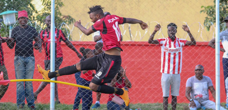 Rodgers Kola in action for Zanaco